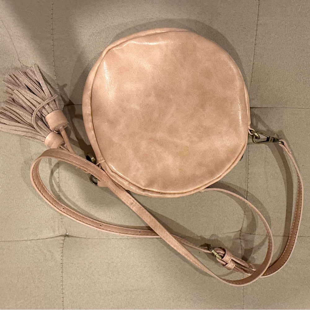 Anthropologie Tan/Peach Crossbody Bag with Suede Finish Pre-owned Cute bag 7x7